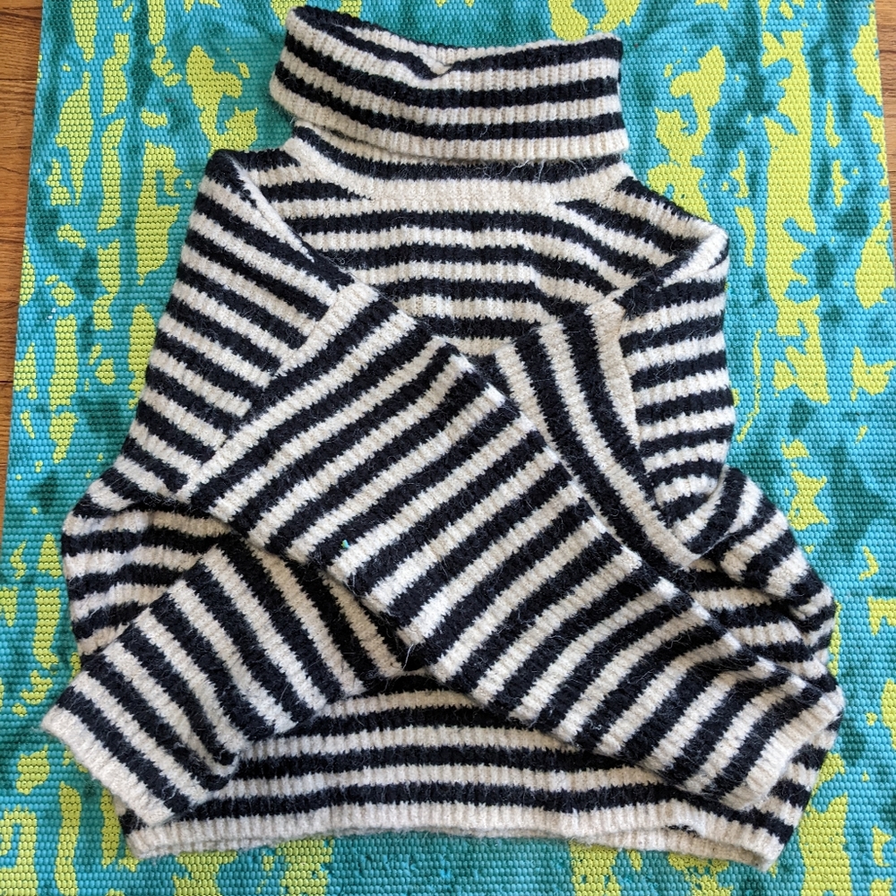 Zara knit striped sweater size Medium